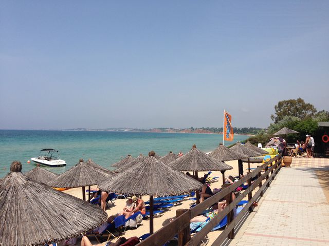 Portes Beach Hotel - Plajă